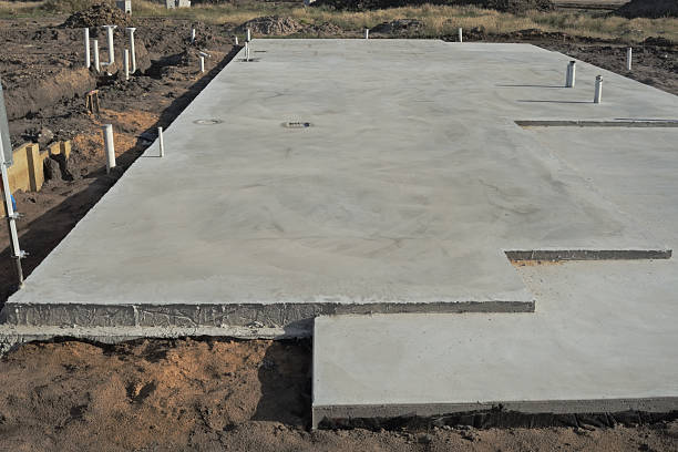 Best Concrete Pool Decks in Broadmoor, CA