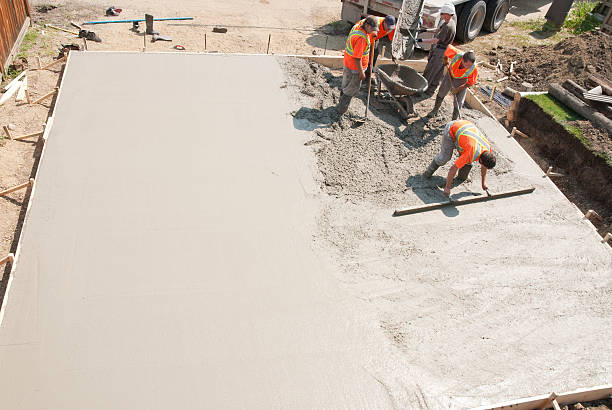 Best Concrete Retaining Walls in Broadmoor, CA
